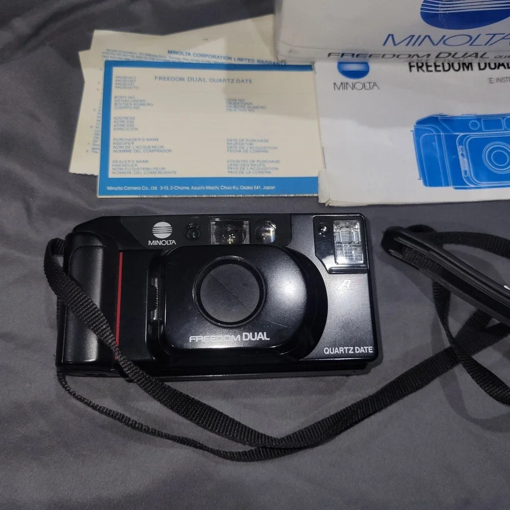 Minolta Freedom Dual AF 35mm Film Camera